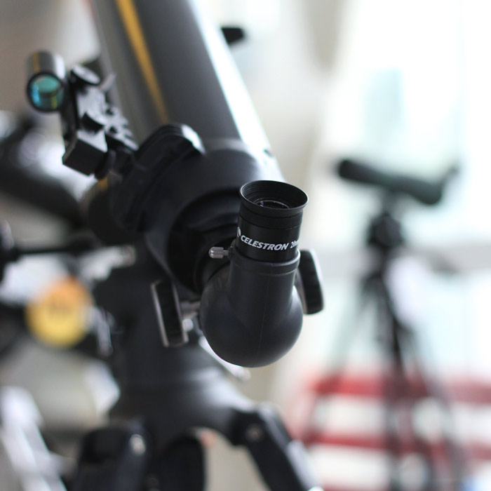 Телескоп Celestron AstroMaster 90 EQ | Обзор