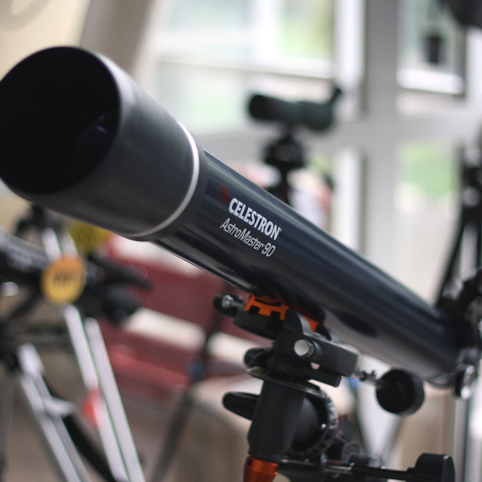 Телескоп Celestron AstroMaster 90 EQ | Обзор