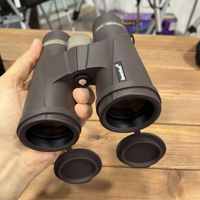 Бинокль Levenhuk New Vegas ED 8x42