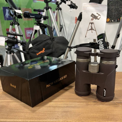 Бинокль Levenhuk New Vegas ED 8x42